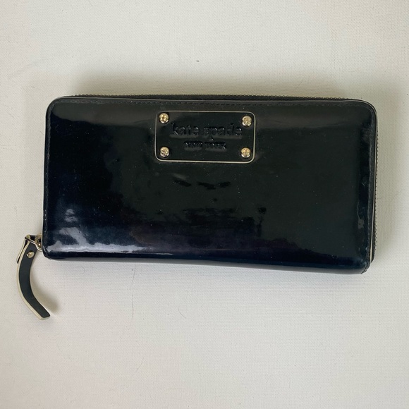 KATE SPADE New Continental Patent Leather Black Wallet - Picture 1 of 5